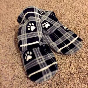 Soft Fuzzy Warm Puppy Unisex Dog Slippers Buffalo Plaid EUC One size fits most